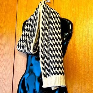 New TIMBERLAND navy blue ivory knit fall winter scarf woven soft warm cozy